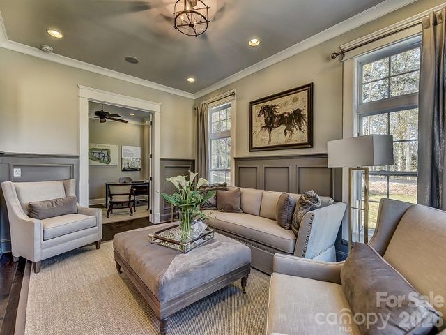 752 Lynderhill Lane, Matthews, NC 28105