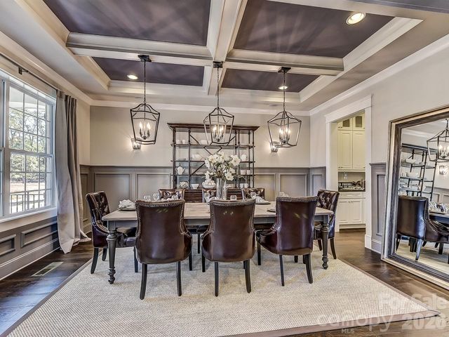 752 Lynderhill Lane, Matthews, NC 28105