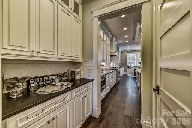 752 Lynderhill Lane, Matthews, NC 28105