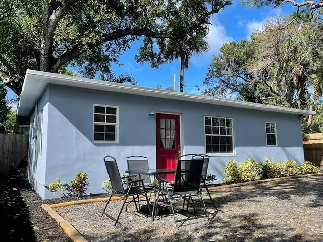 1009 Tequesta Street, Fort Lauderdale, FL 33312