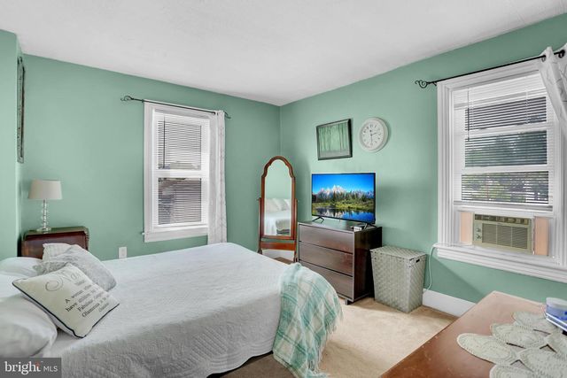 1335 CENTER ST, Bethlehem, PA 18018
