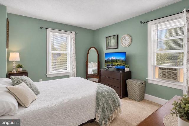 1335 CENTER ST, Bethlehem, PA 18018