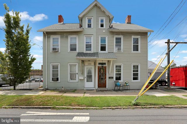 1335 CENTER ST, Bethlehem, PA 18018