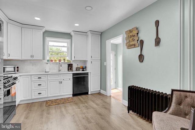 1335 CENTER ST, Bethlehem, PA 18018