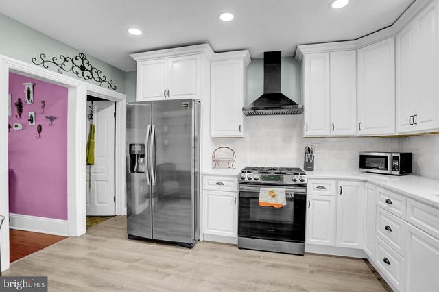1335 CENTER ST, Bethlehem, PA 18018