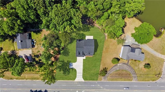 3503 Battleground Avenue, Greensboro, NC 27410
