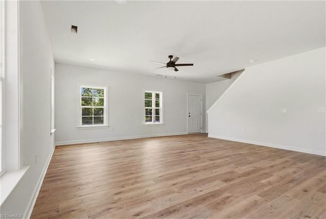 3503 Battleground Avenue, Greensboro, NC 27410