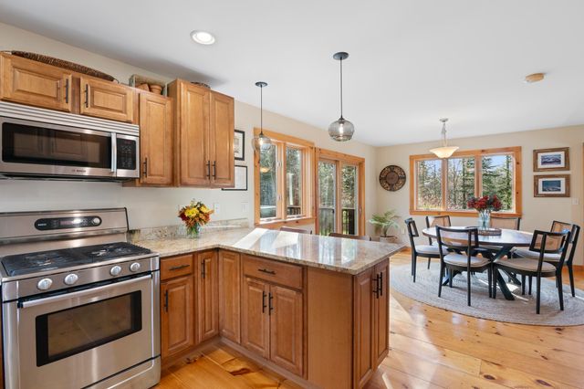 17 Scoot Circle, Wilmington, VT 04360