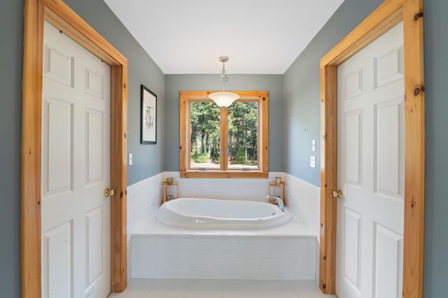 17 Scoot Circle, Wilmington, VT 04360