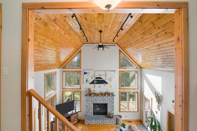 17 Scoot Circle, Wilmington, VT 04360