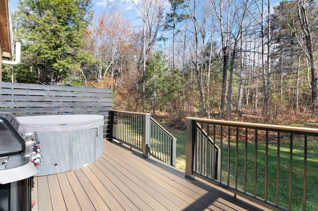 17 Scoot Circle, Wilmington, VT 04360