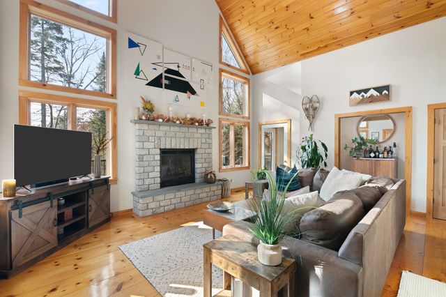 17 Scoot Circle, Wilmington, VT 04360