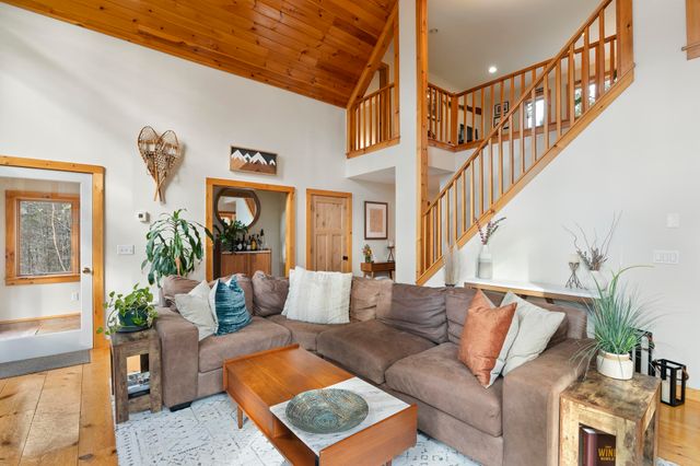 17 Scoot Circle, Wilmington, VT 04360