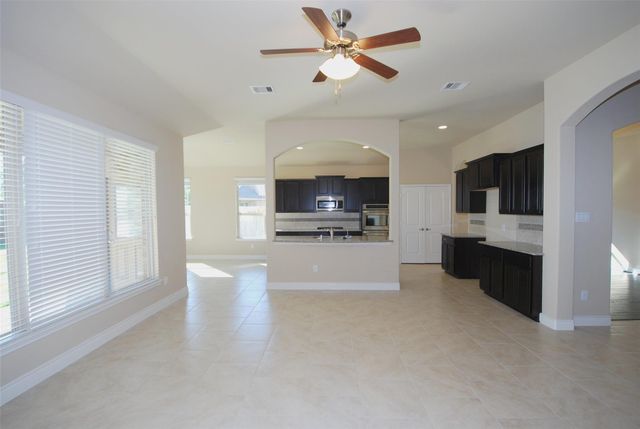 5607 S Denham Ridge Lane, Spring, TX 77389