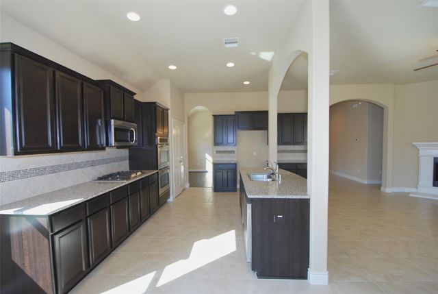5607 S Denham Ridge Lane, Spring, TX 77389
