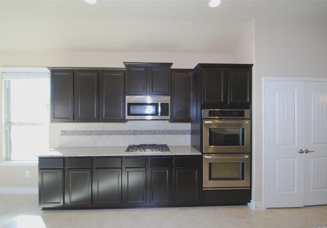 5607 S Denham Ridge Lane, Spring, TX 77389