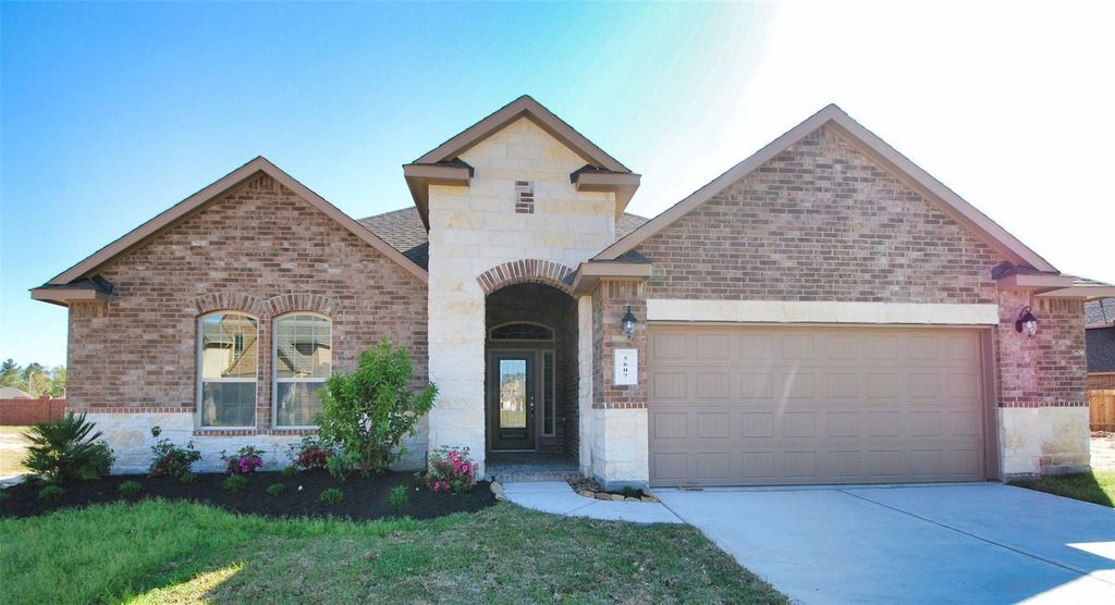 5607 S Denham Ridge Lane, Spring, TX 77389