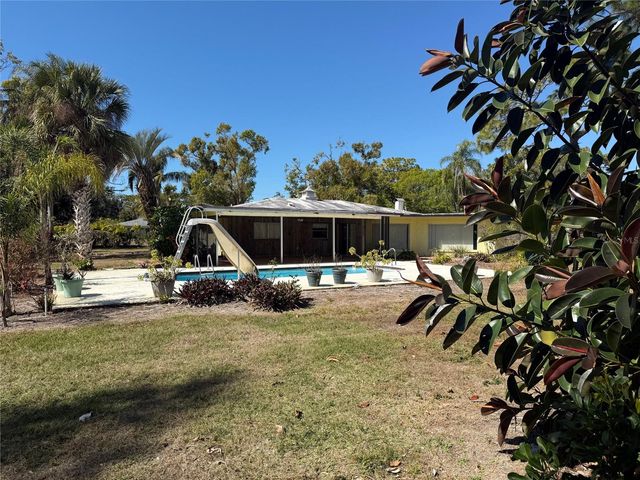 3846 MALEC CIRCLE, Sarasota, FL 34233