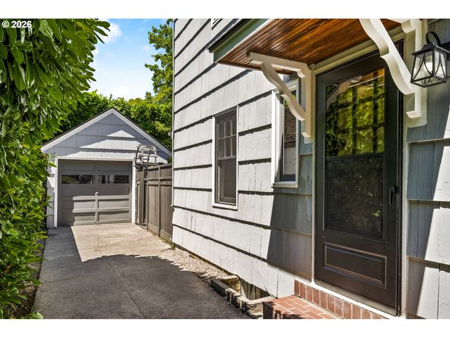 6627 Se 34TH Ave, Portland, OR 97202