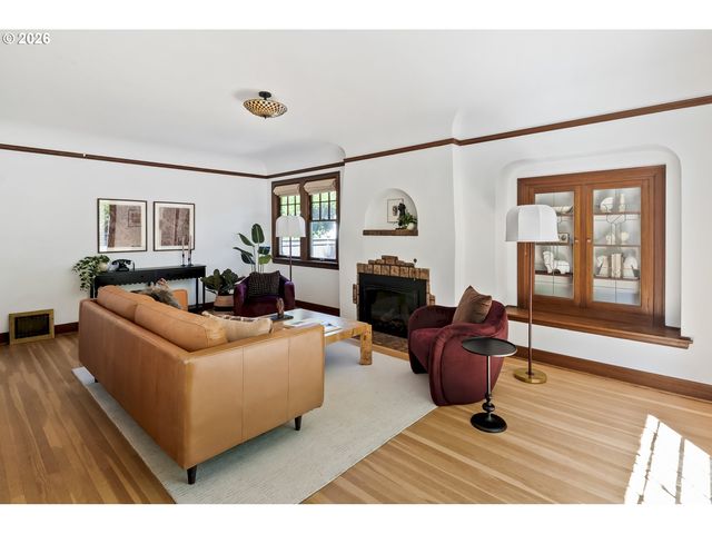 6627 Se 34TH Ave, Portland, OR 97202