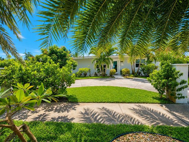 1902 Baythorne Road, West Palm Beach, FL 33415
