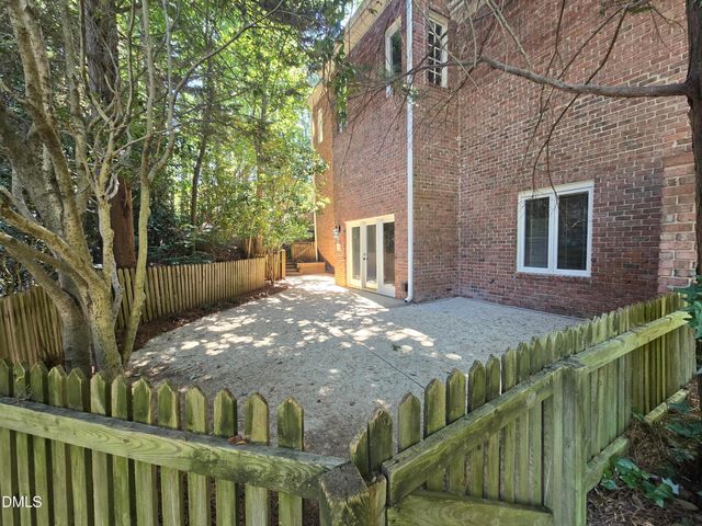 102 Eyemouth Court, Cary, NC 27513