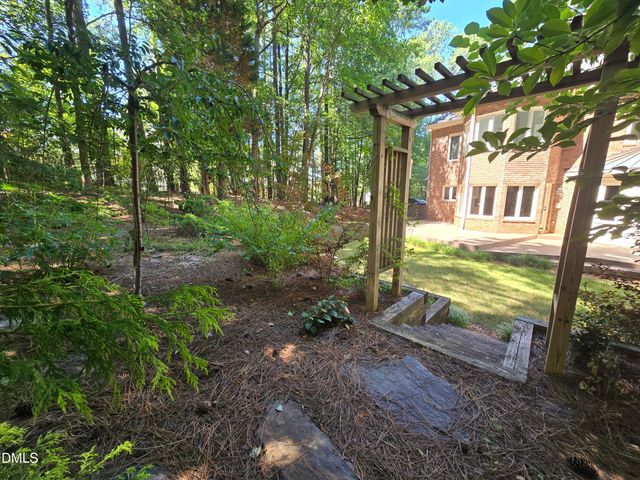 102 Eyemouth Court, Cary, NC 27513