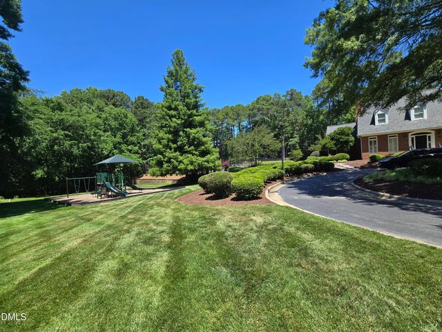 102 Eyemouth Court, Cary, NC 27513
