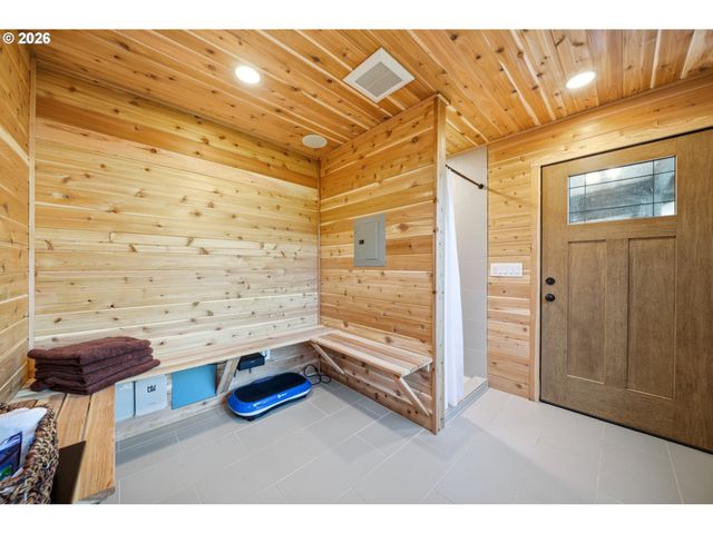 5803 Ne 125TH Cir, Vancouver, WA 98686