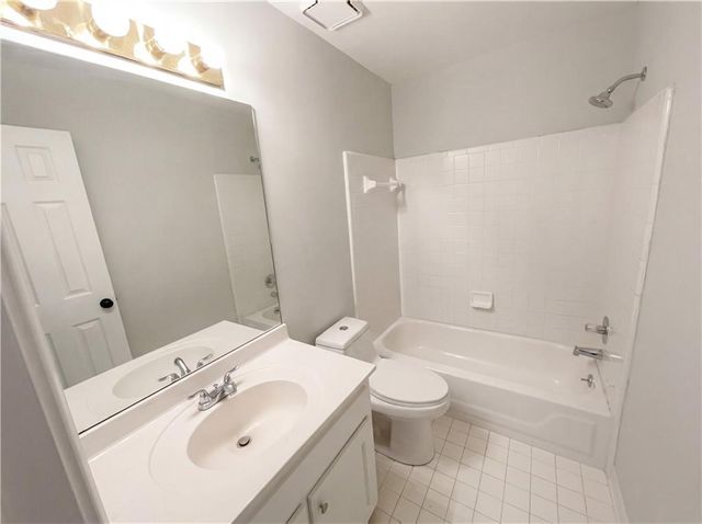 1252 Rivermark Court, Lawrenceville, GA 30043