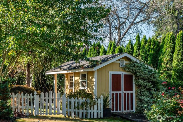 8012 Vernon Road, Lake Stevens, WA 98258