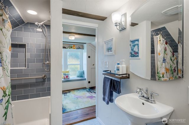 8012 Vernon Road, Lake Stevens, WA 98258