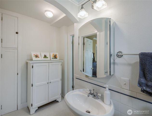 8012 Vernon Road, Lake Stevens, WA 98258
