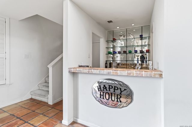 7609 N Songbird, San Antonio, TX 78229