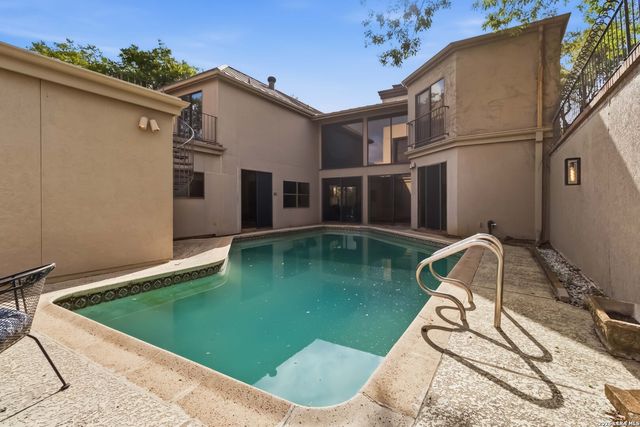 7609 N Songbird, San Antonio, TX 78229