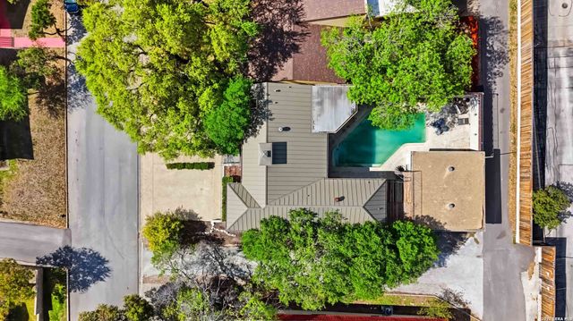 7609 N Songbird, San Antonio, TX 78229