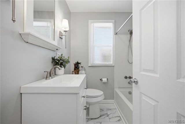 216 Sanders Road, Buffalo, NY 14216
