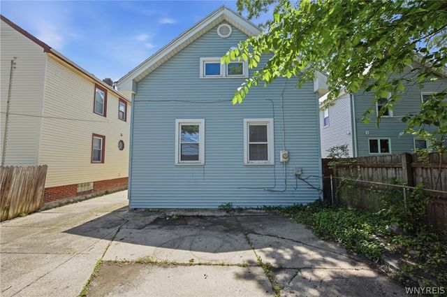 216 Sanders Road, Buffalo, NY 14216
