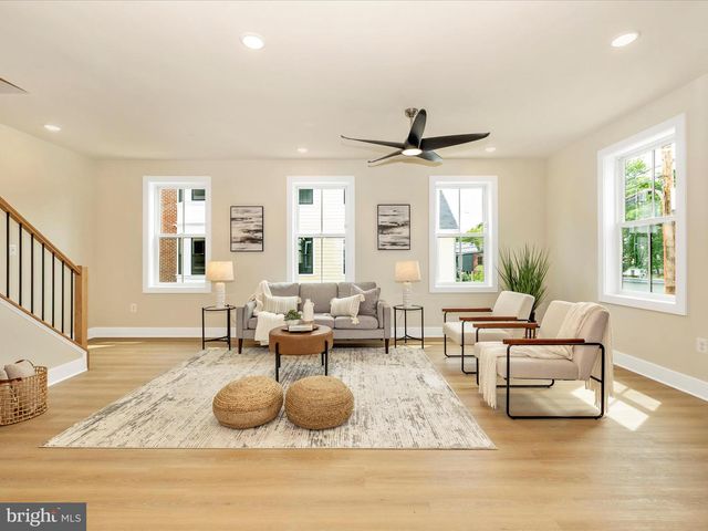 426 CHAPEL ALY, Frederick, MD 21701