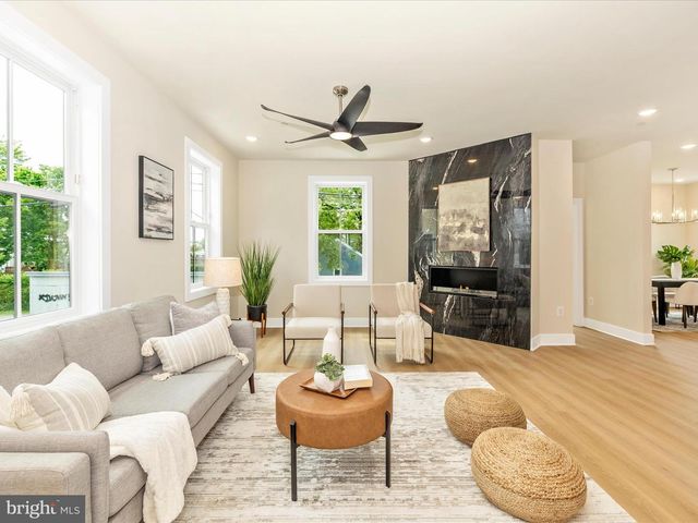 426 CHAPEL ALY, Frederick, MD 21701