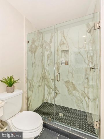 426 CHAPEL ALY, Frederick, MD 21701