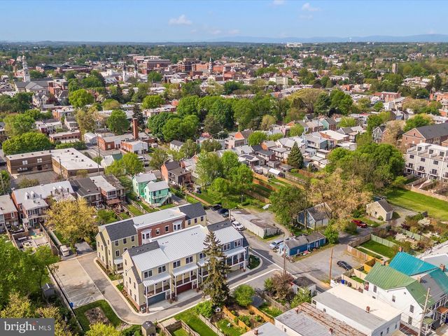 426 CHAPEL ALY, Frederick, MD 21701