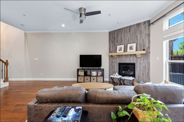 129 Preserve Place, Lewisville, TX 75067