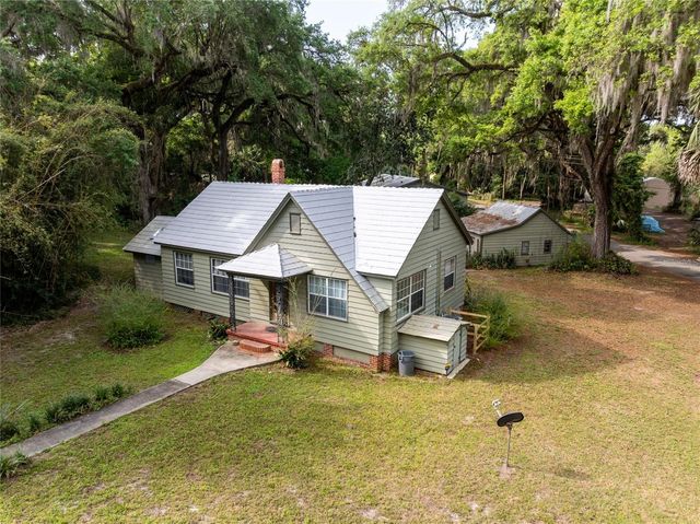 520 DESOTO, De Leon Springs, FL 32130