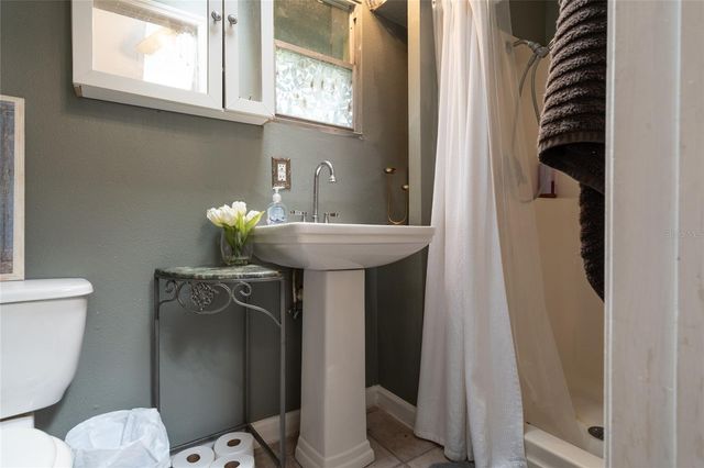 520 DESOTO, De Leon Springs, FL 32130