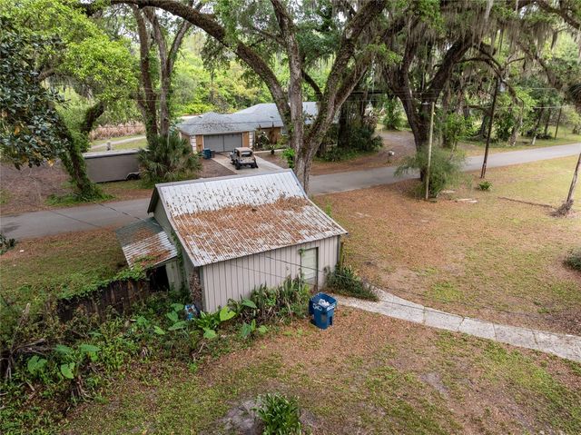 520 DESOTO, De Leon Springs, FL 32130