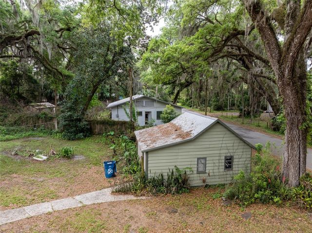 520 DESOTO, De Leon Springs, FL 32130