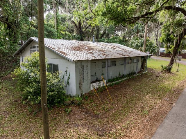 520 DESOTO, De Leon Springs, FL 32130