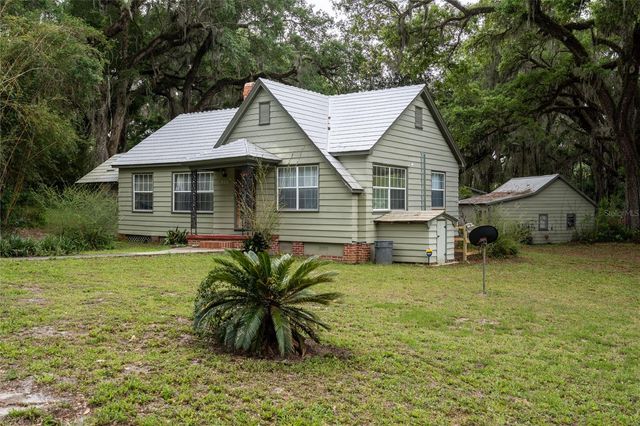 520 DESOTO, De Leon Springs, FL 32130