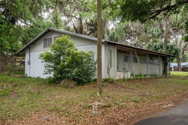 520 DESOTO, De Leon Springs, FL 32130